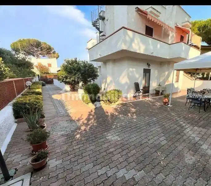 Appartamento in affitto a Tarquinia