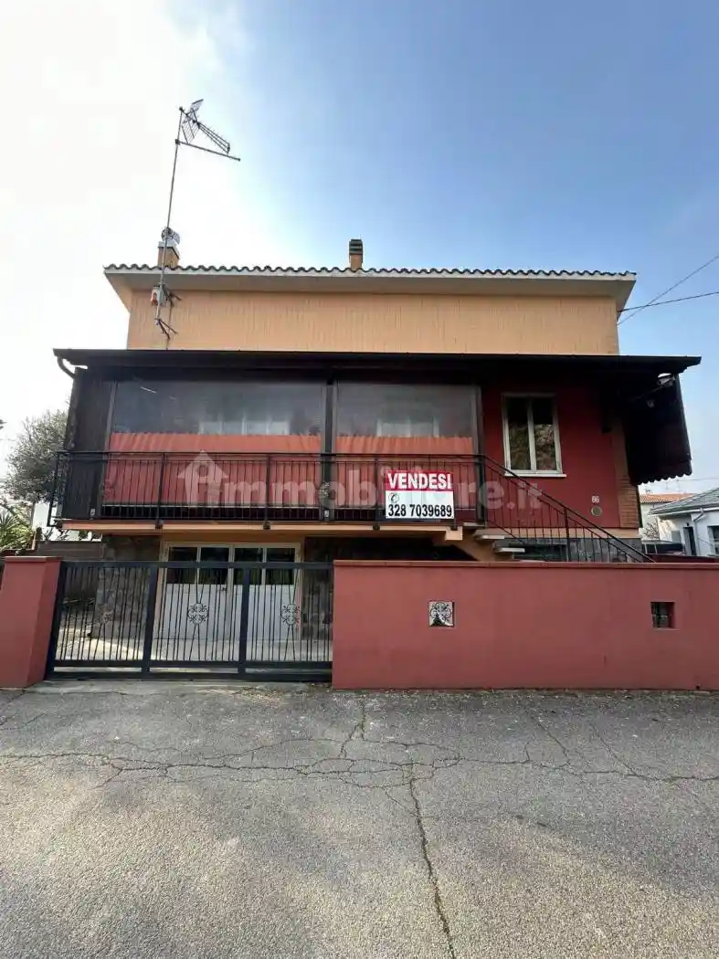 Villa in vendita a Rovigo