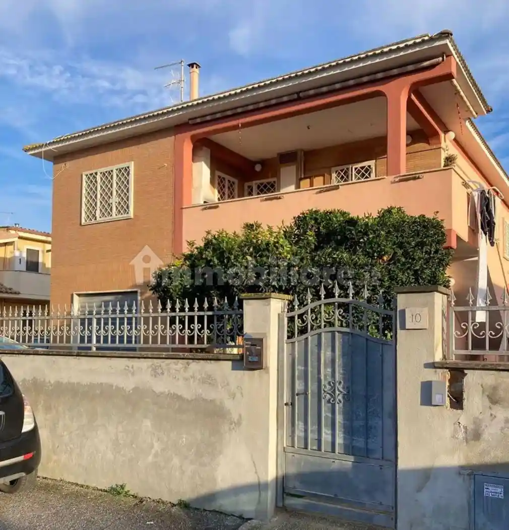 Villa in vendita a Pomezia