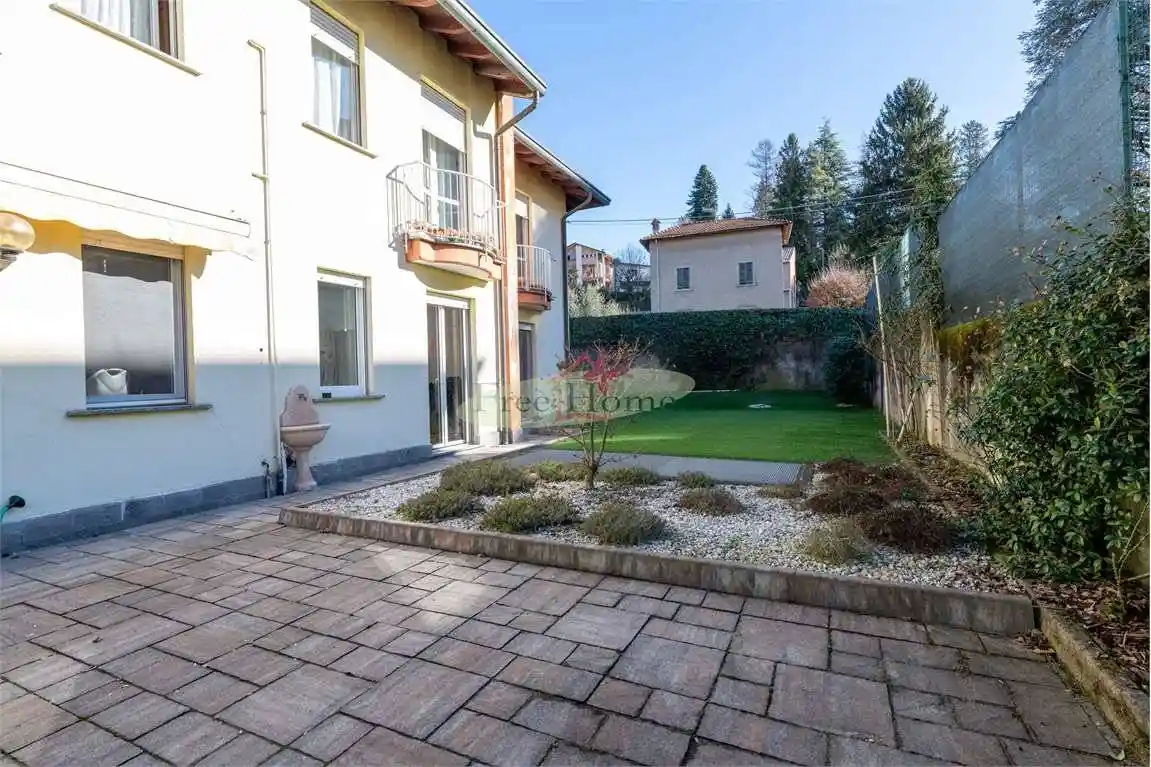 Appartamento in vendita a Malnate