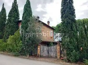 Villa in vendita a Castiglione del Lago