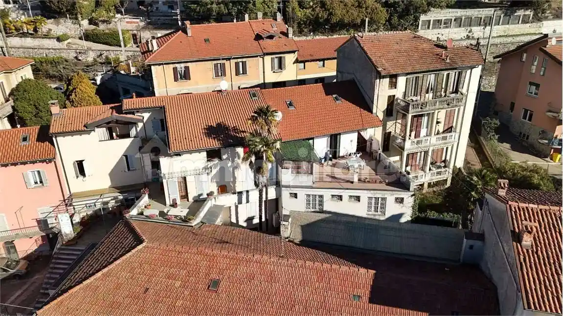 Appartamento in vendita a Gavirate