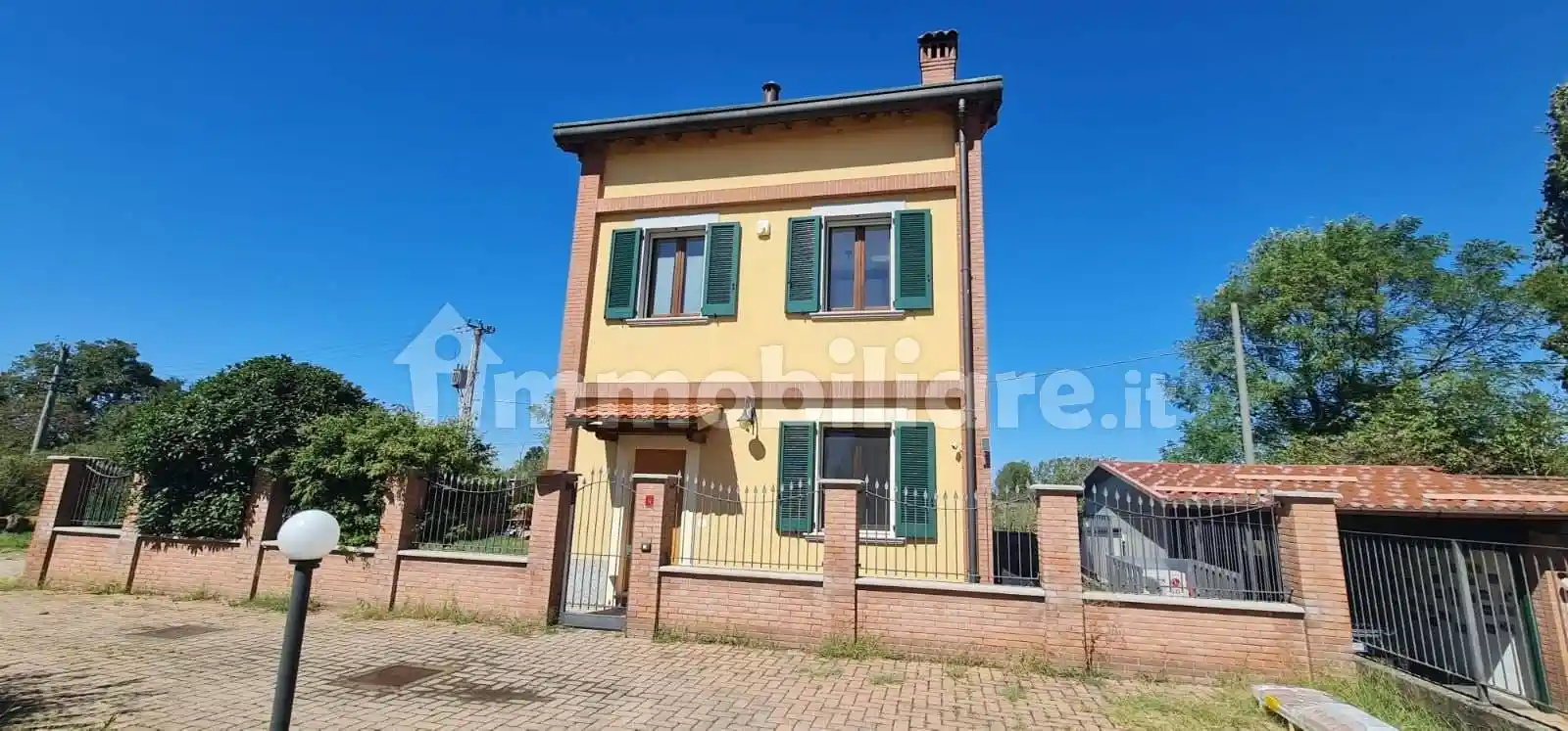 Casa indipendente in vendita a Comazzo