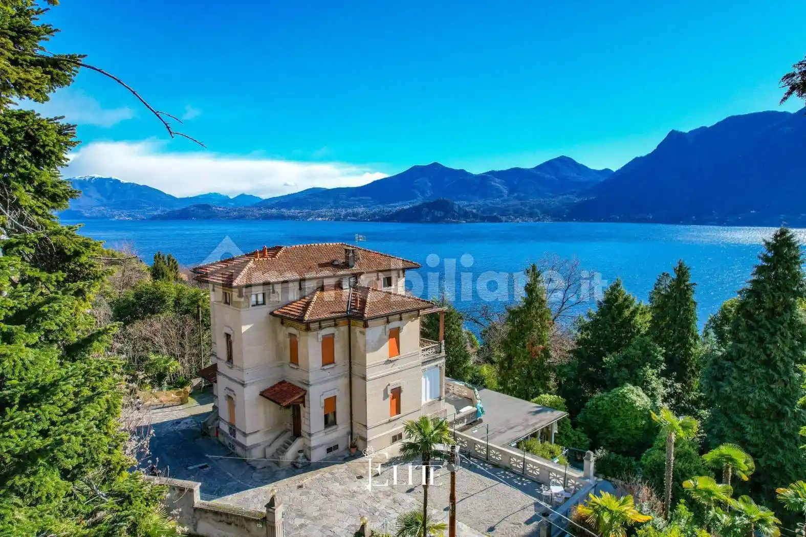 Villa in vendita a Ghiffa