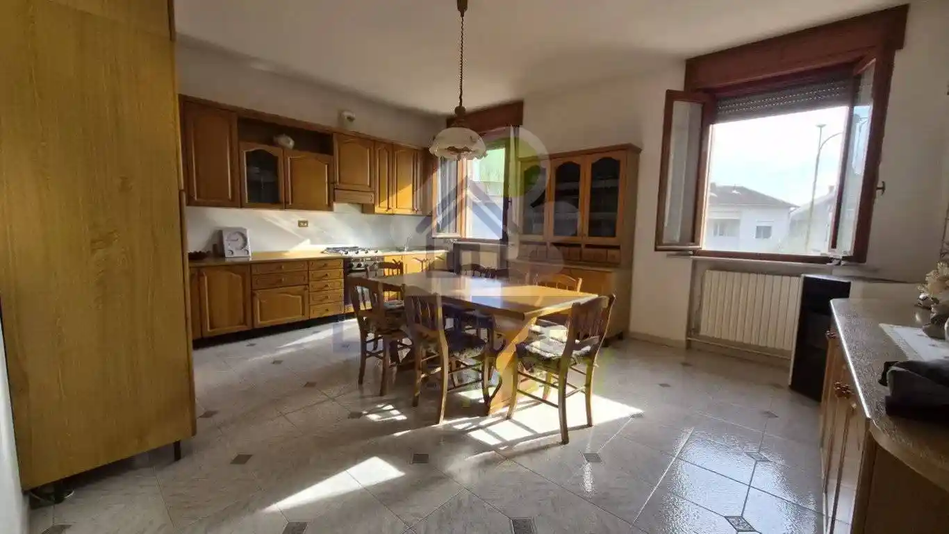 Casa indipendente in vendita a Guastalla