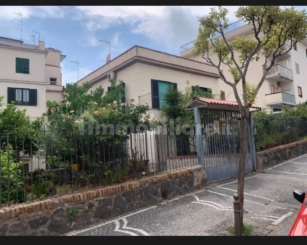 Appartamento in affitto a Ercolano