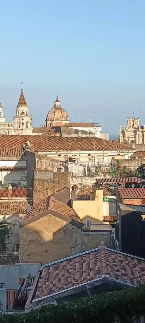 Casa indipendente in affitto a Acireale