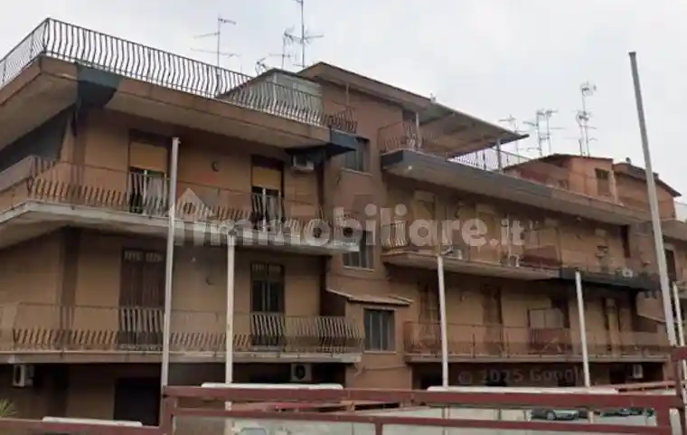 Appartamento in vendita a Aci Catena