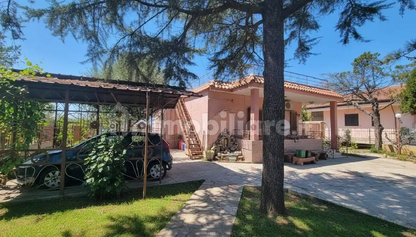 Villa in vendita a Mondragone