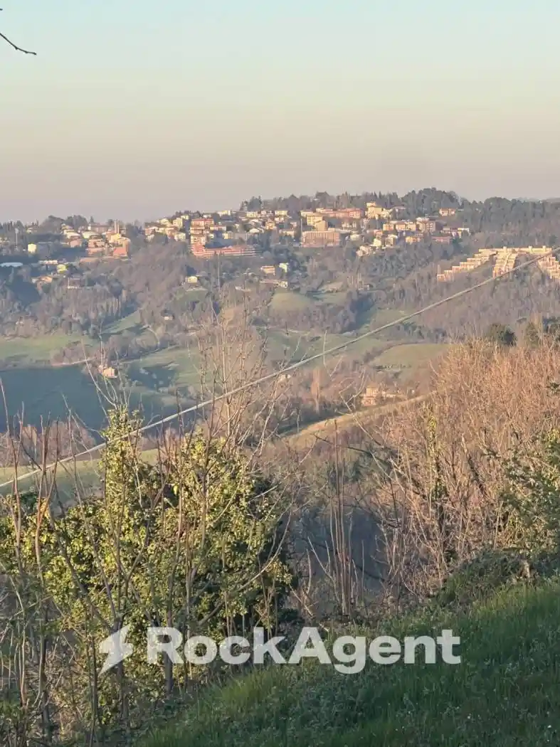 Rustico - Casale in vendita a Urbino