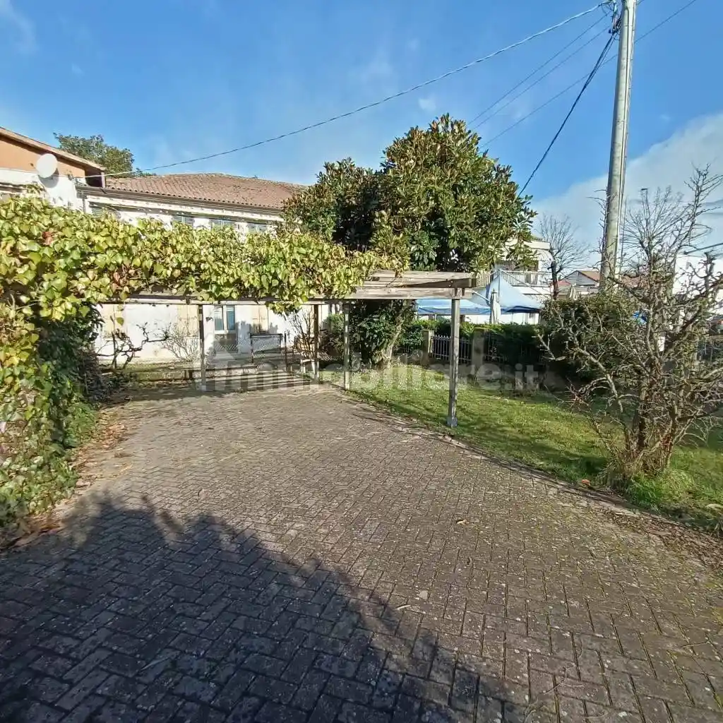 Villetta a schiera in vendita a Boara Pisani