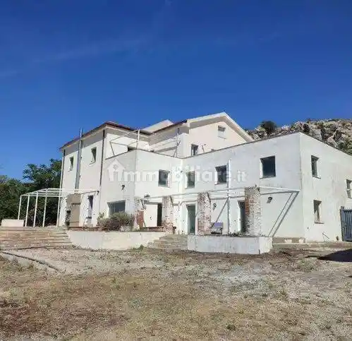 Villa in vendita a Caltanissetta