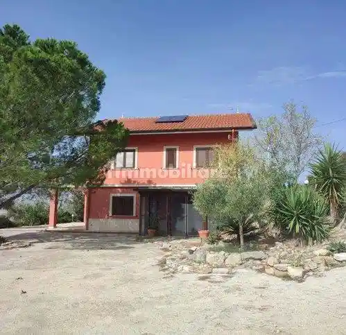 Villa in vendita a Caltanissetta