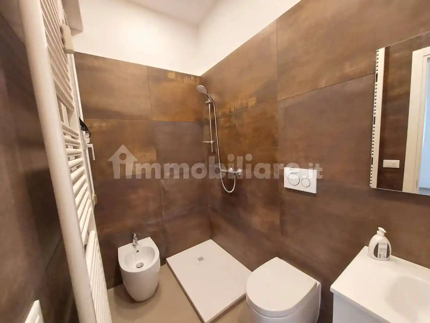 Appartamento in vendita a Bologna