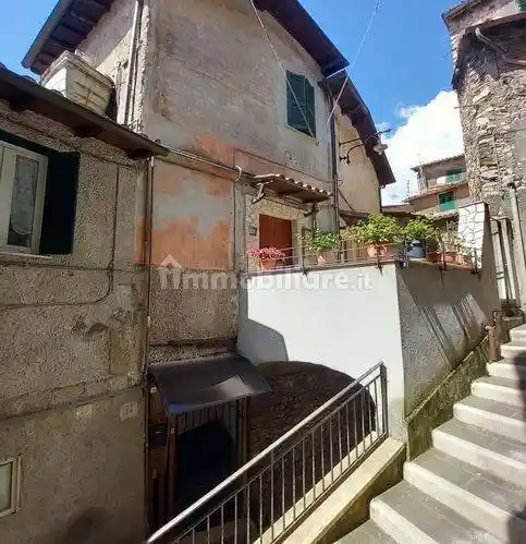 Appartamento in vendita a Olevano Romano