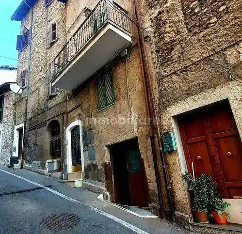 Appartamento in vendita a Olevano Romano