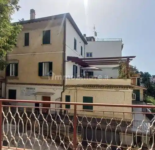 Appartamento in vendita a Olevano Romano