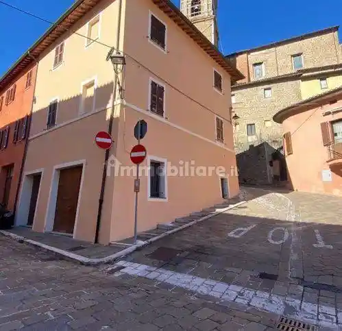 Villa in vendita a Castelraimondo