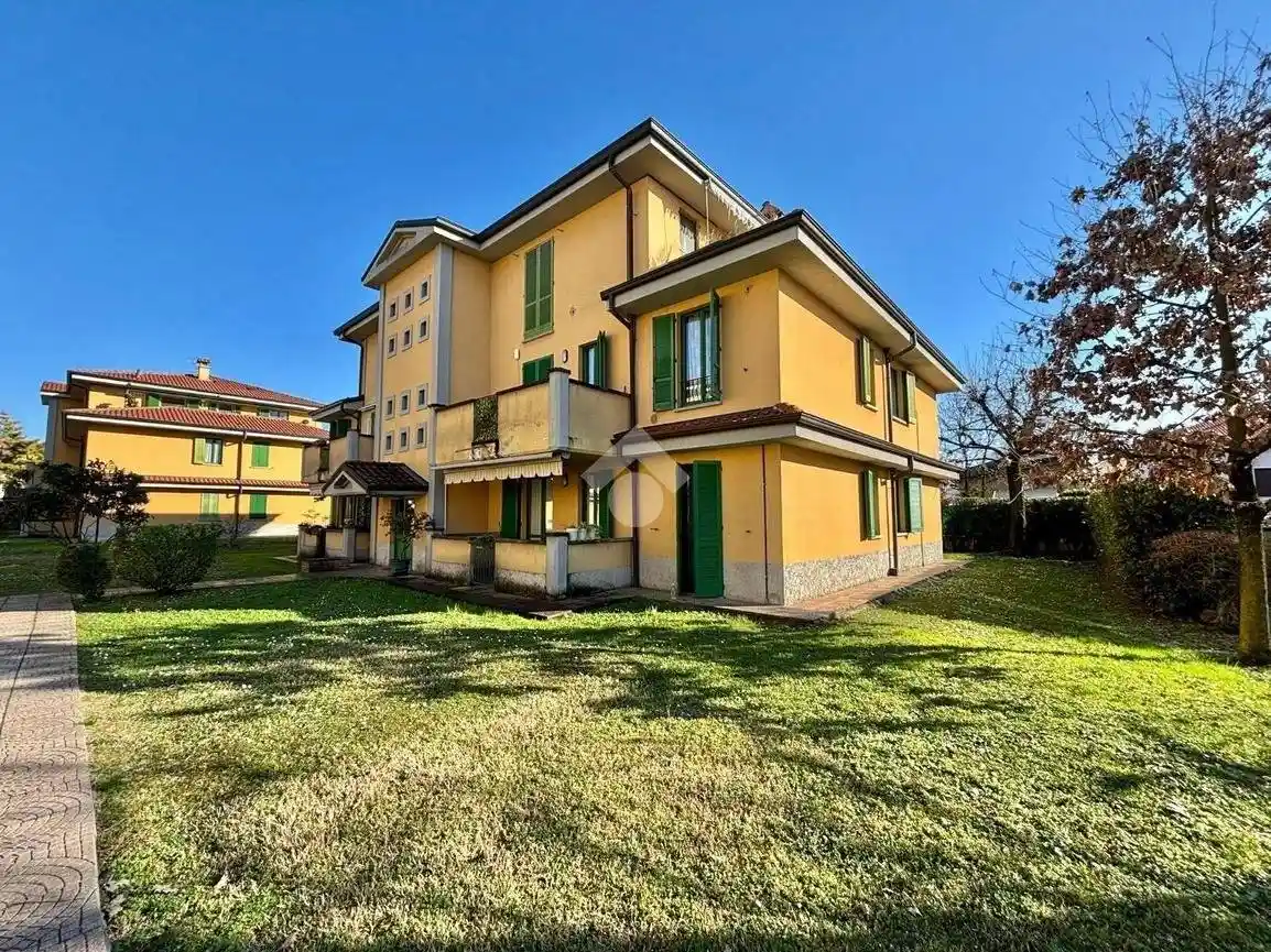 Appartamento in vendita a Fara Gera d'Adda