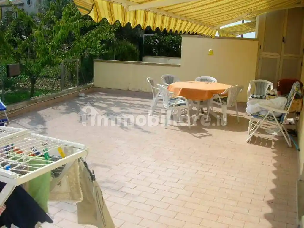 Appartamento in vendita a San Costanzo