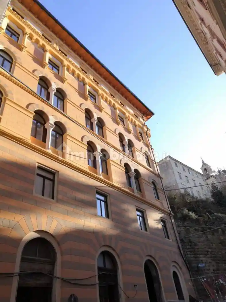 Appartamento in vendita a Trieste