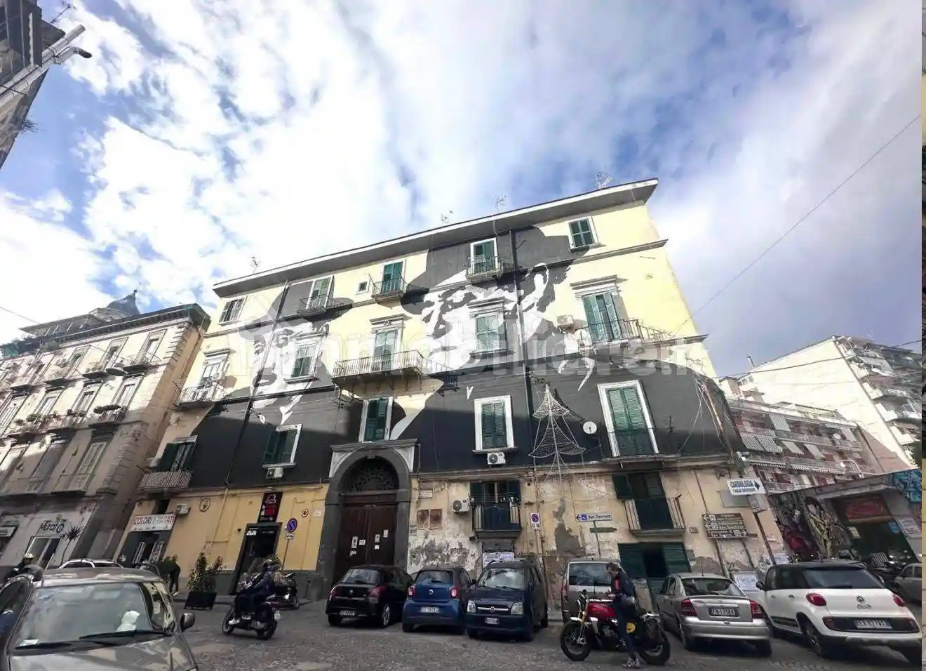 Appartamento in vendita a Napoli