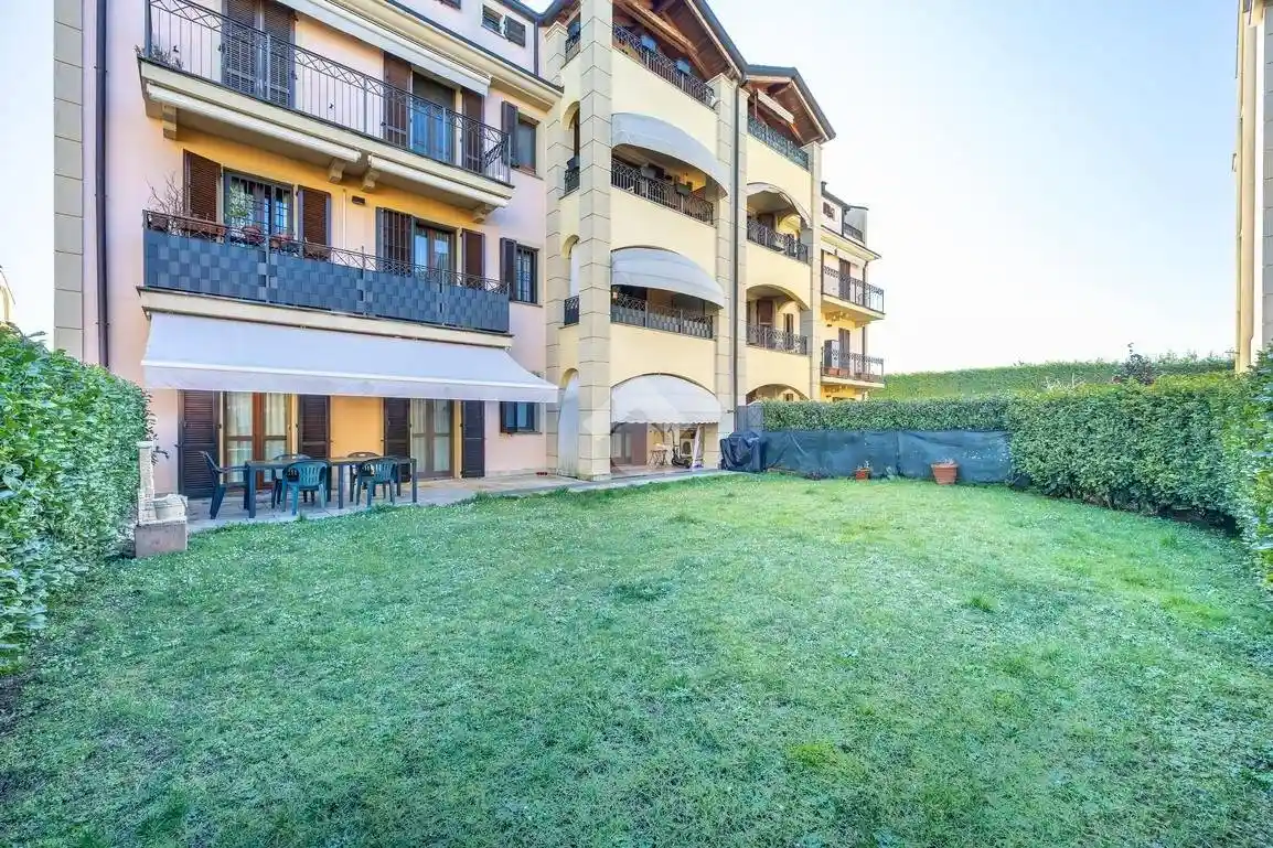 Appartamento in vendita a Vaprio d'Adda