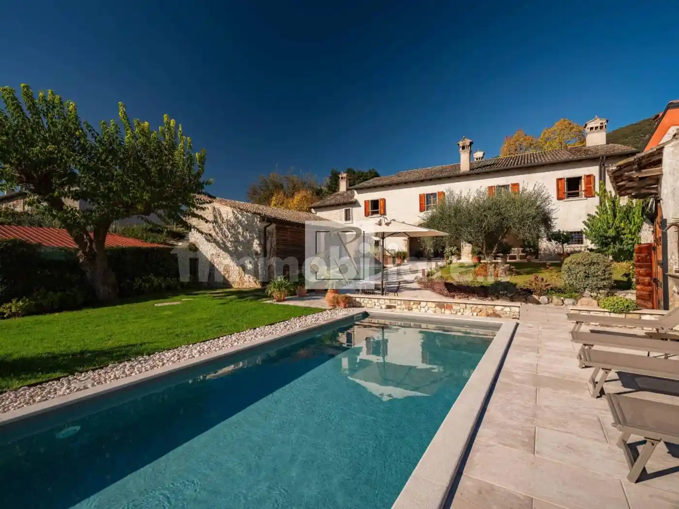 Villa in vendita a Caprino Veronese