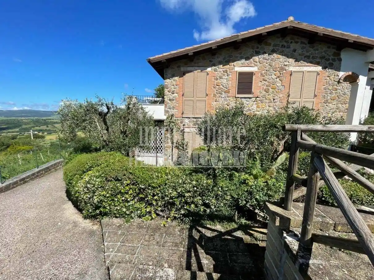 Appartamento in vendita a Manciano