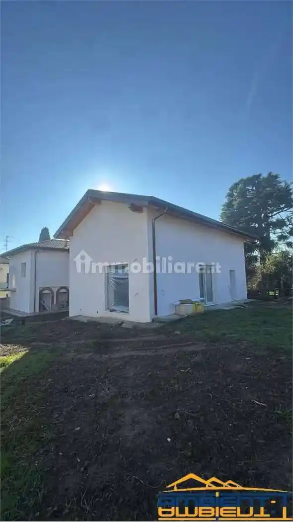 Appartamento in vendita a Inverigo