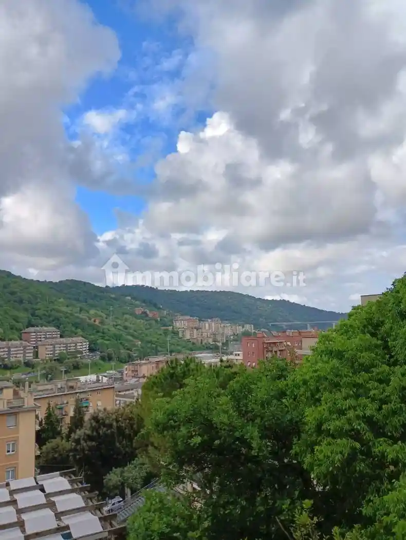 Appartamento in vendita a Genova