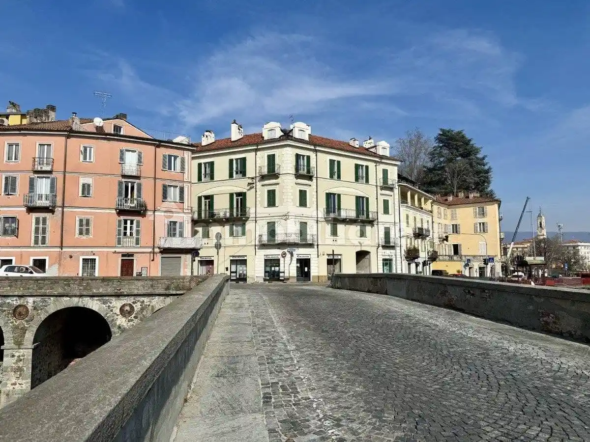 Appartamento in vendita a Ivrea