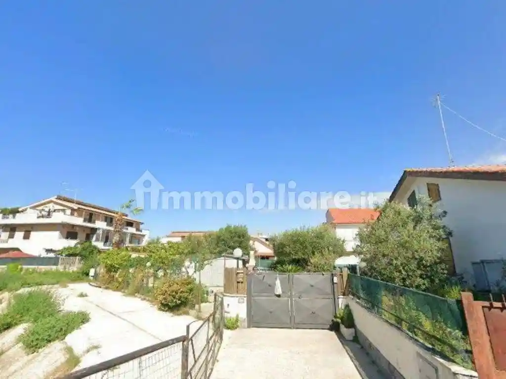 Villa in vendita a Ardea