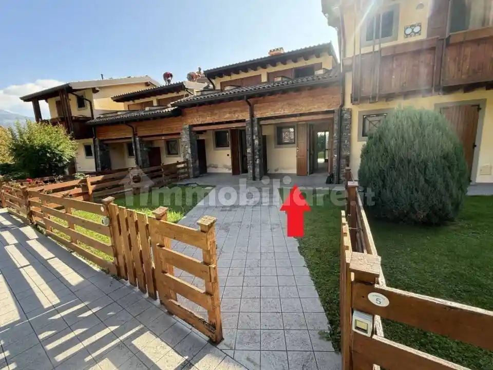 Villetta a schiera in vendita a Sant'Omobono Terme