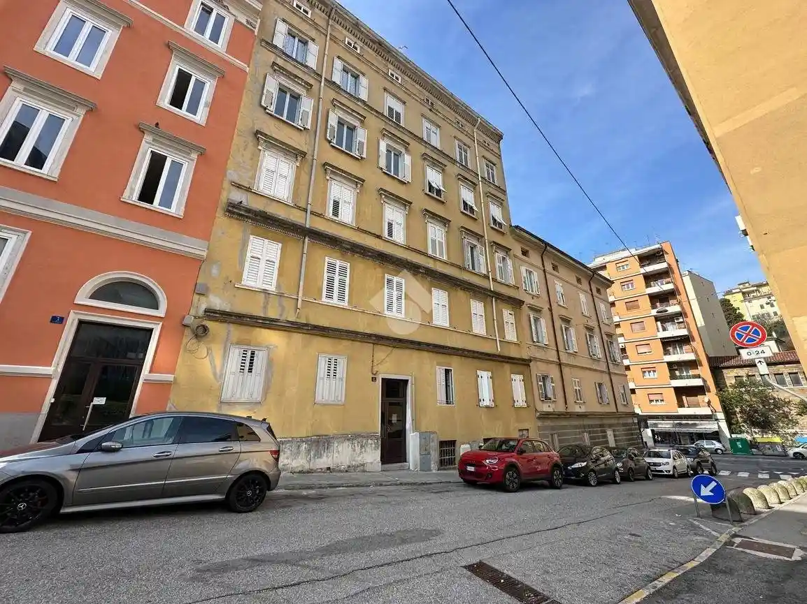 Appartamento in vendita a Trieste