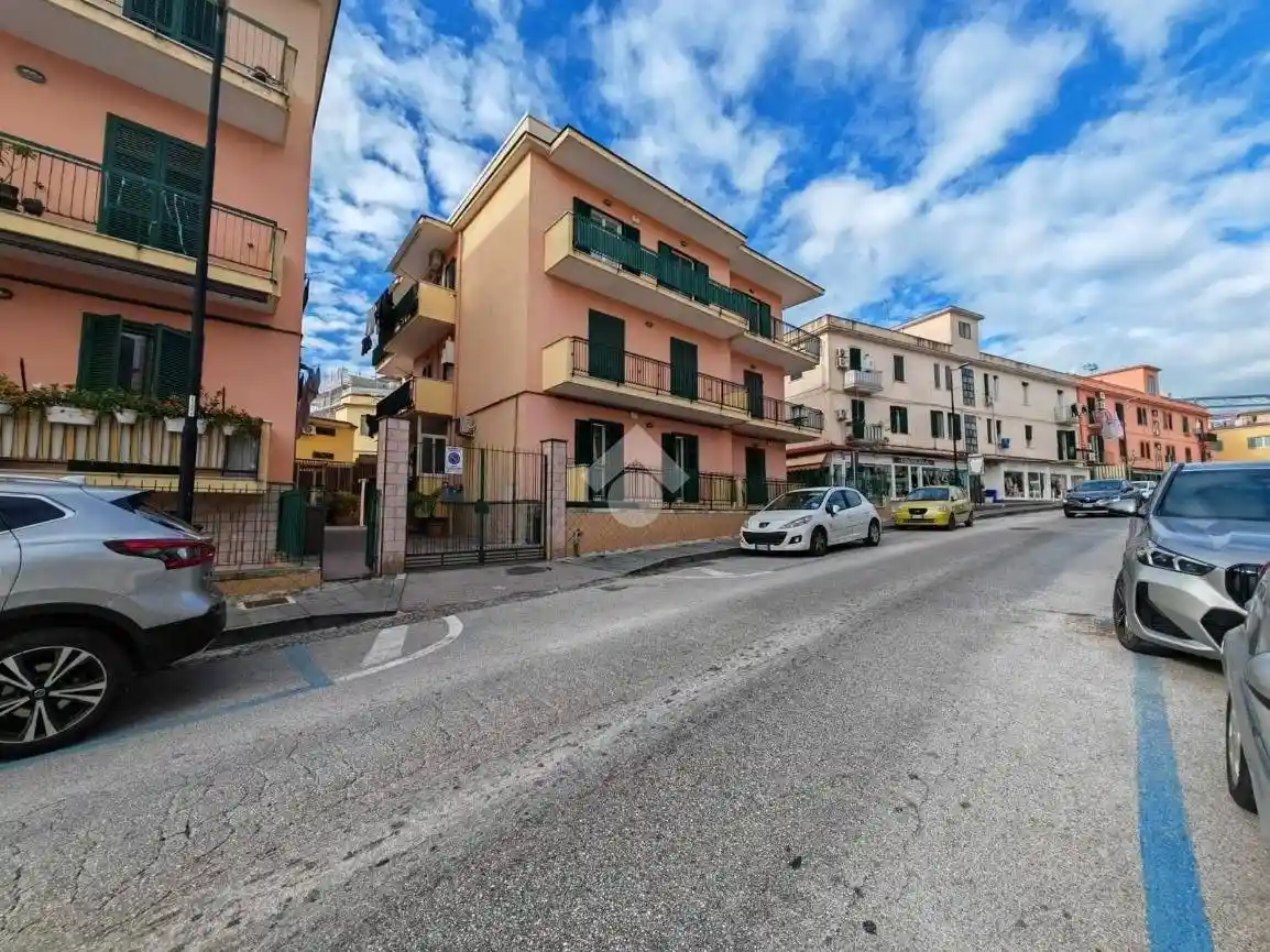 Appartamento in affitto a Pozzuoli