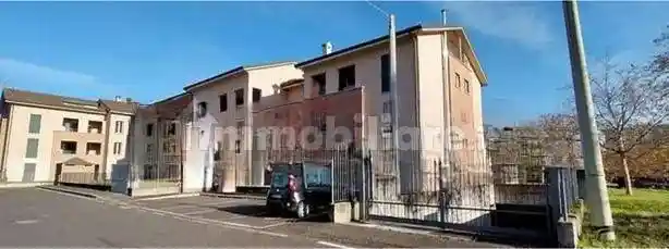 Palazzo - Stabile in vendita a Treviglio