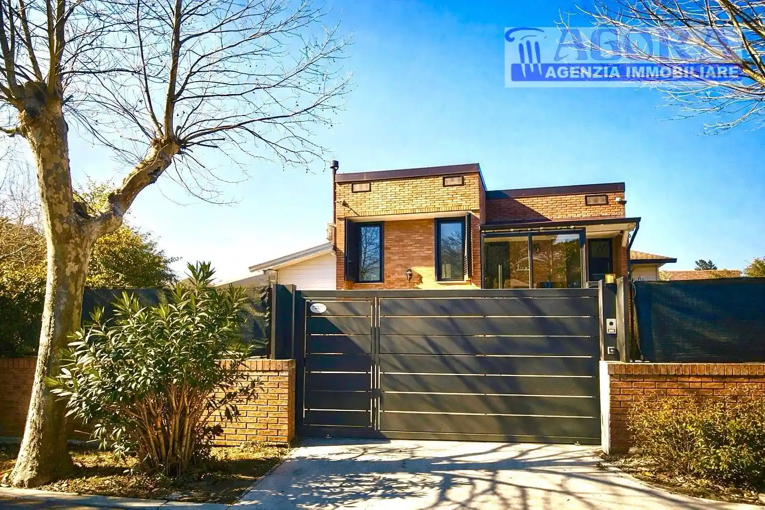 Villa in vendita a Latina