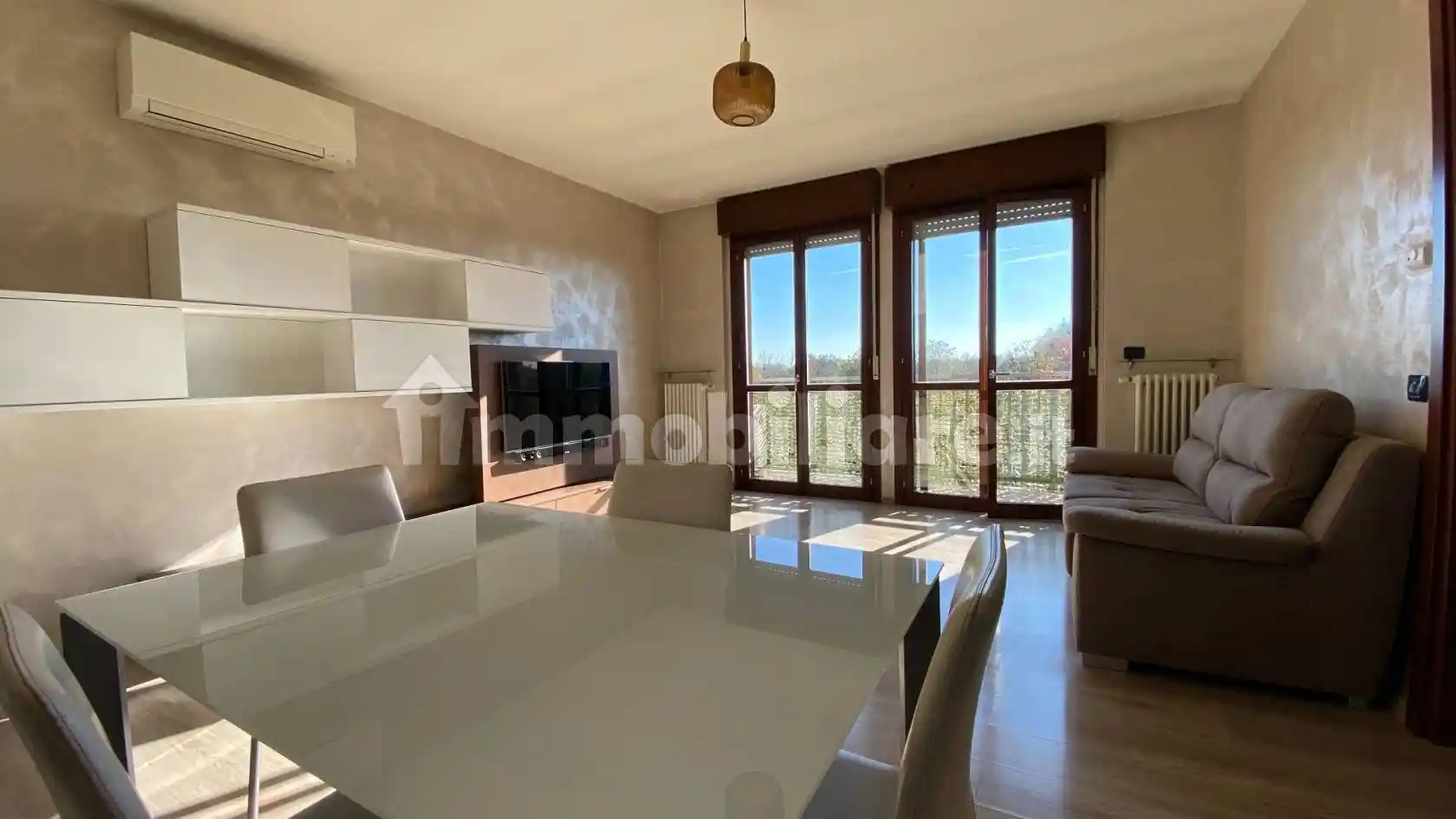 Appartamento in affitto a Cardano al Campo