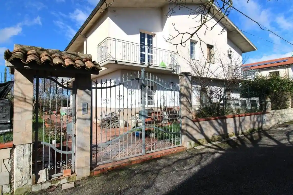 Villa in vendita a Vinchiaturo