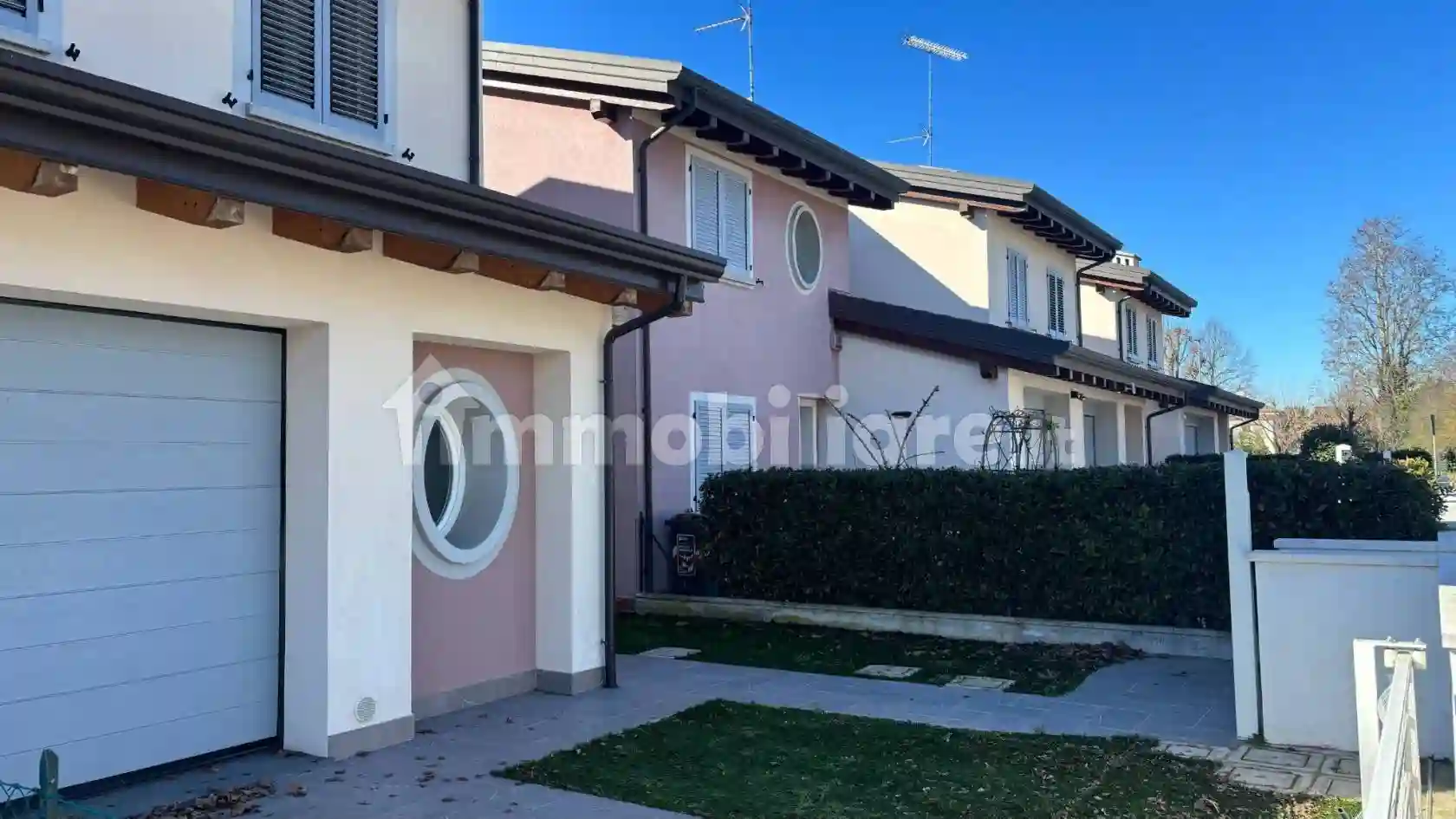 Villetta a schiera - foto 2