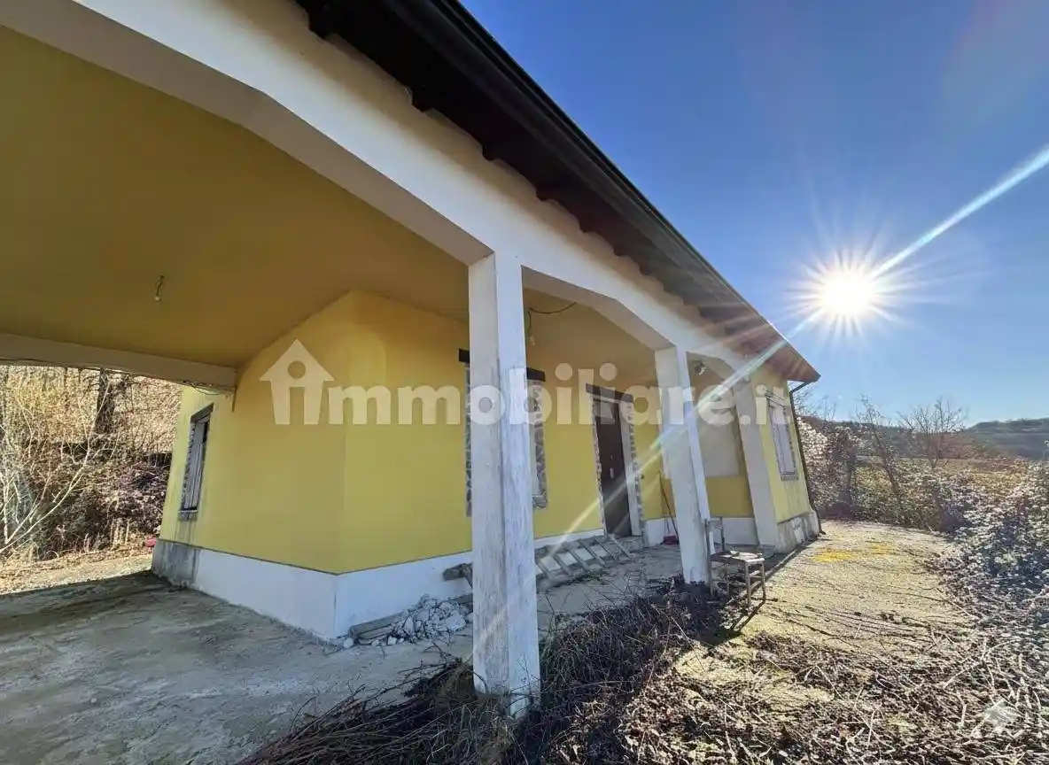 Villa in vendita a Pellegrino Parmense