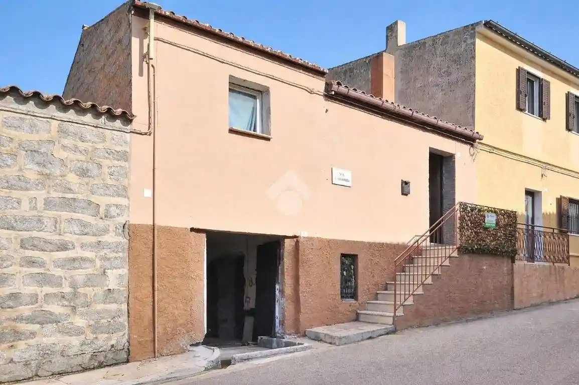 Appartamento in vendita a Arzachena