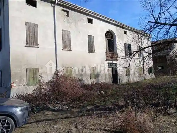 Rustico - Casale in vendita a Sissa Trecasali