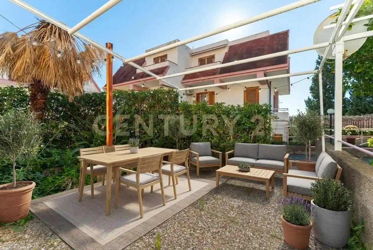 Appartamento in vendita a Letojanni