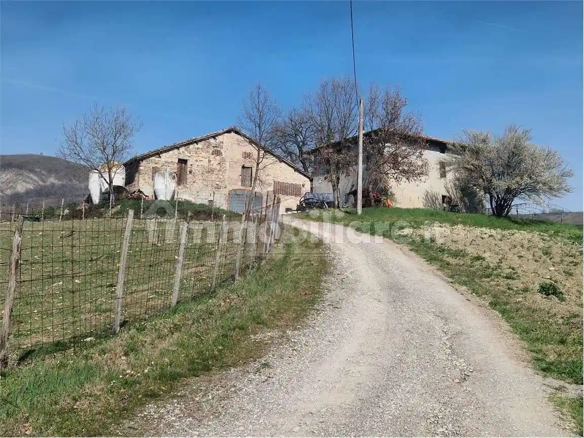 Rustico - Casale in vendita a Scandiano