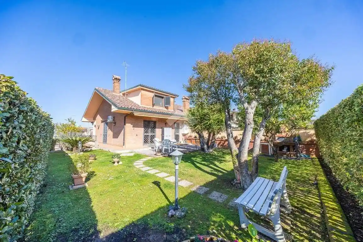 Villa in vendita a Guidonia Montecelio