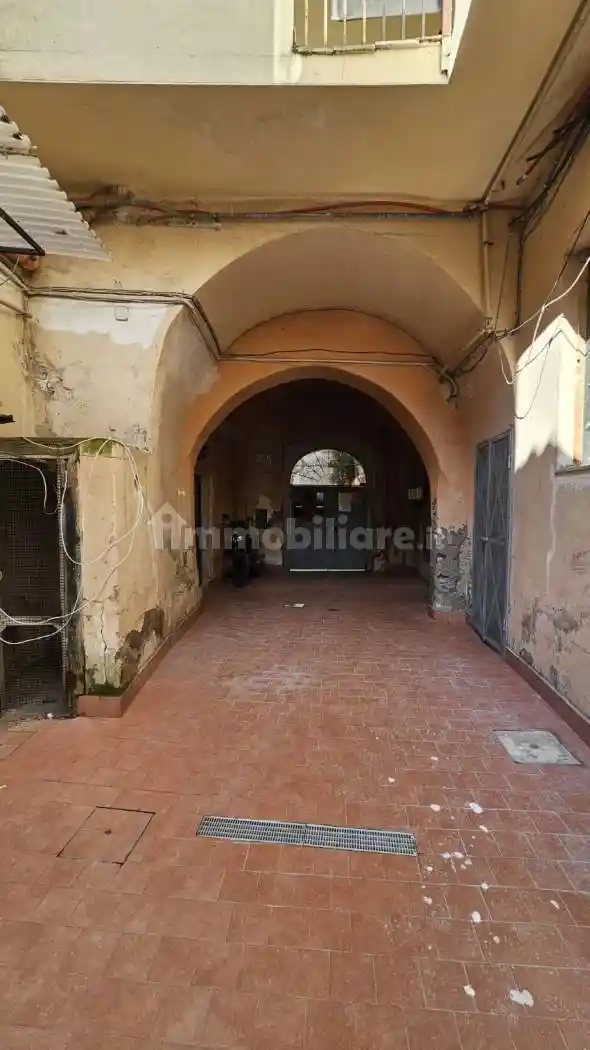 Palazzo - Edificio in vendita a Castellammare di Stabia