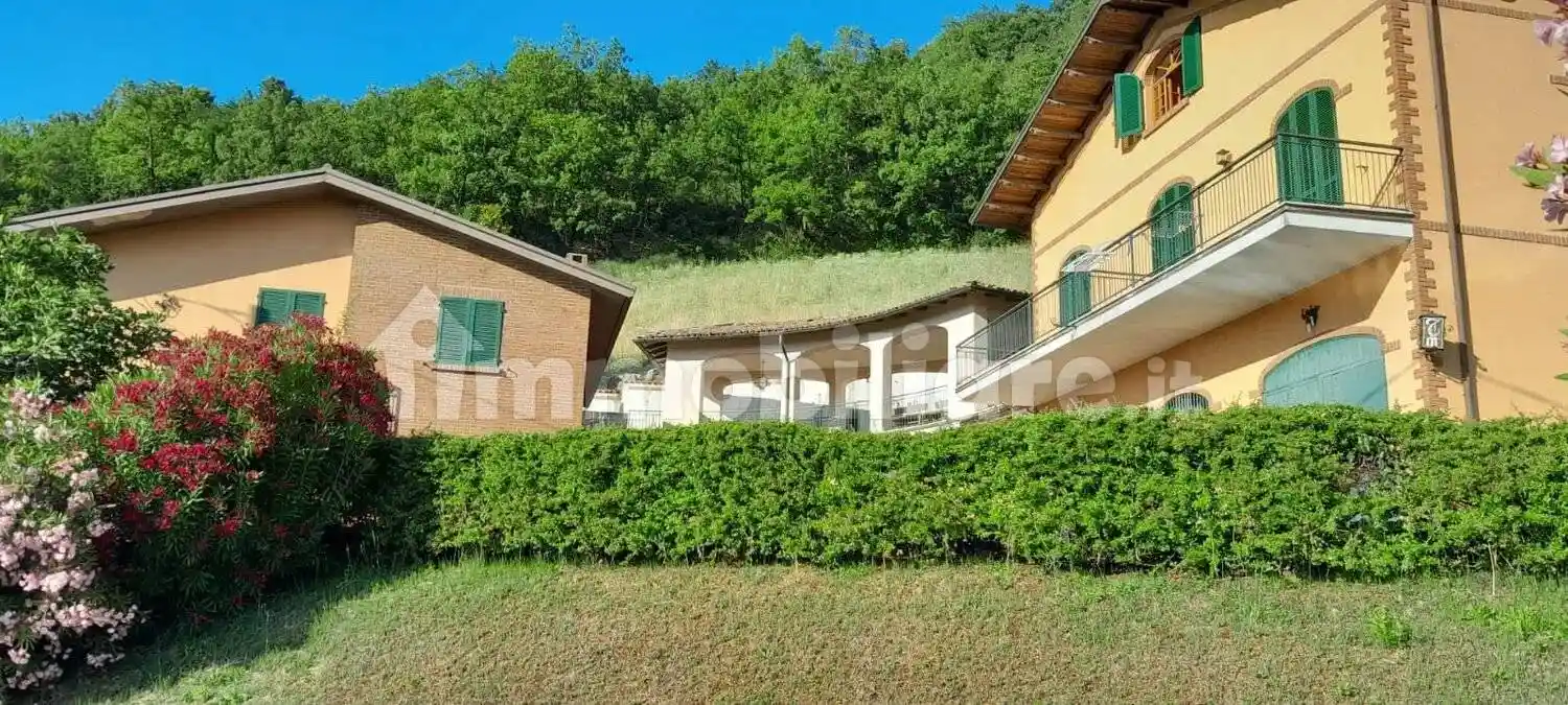 Villa in vendita a Lugagnano Val d'Arda