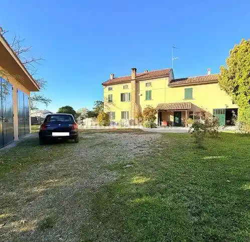 Rustico - Casale in vendita a Tortona